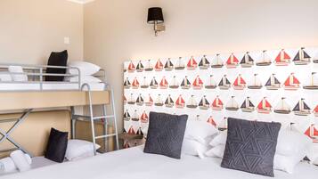 Family Room, Non Smoking | Terrace/patio