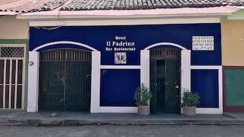 Entrada de la propiedad