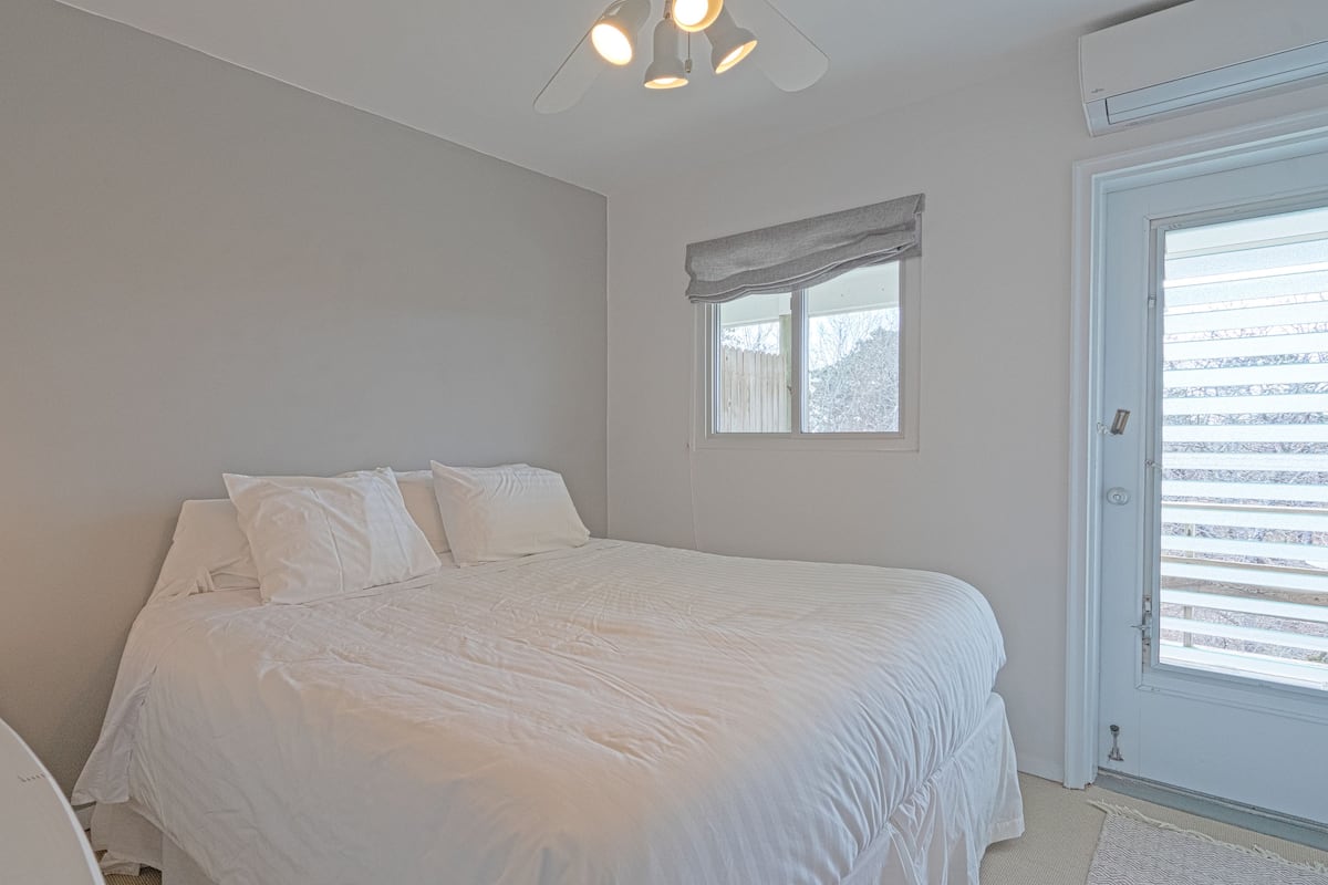 One Bedroom Apartment 225 | Bed sheets