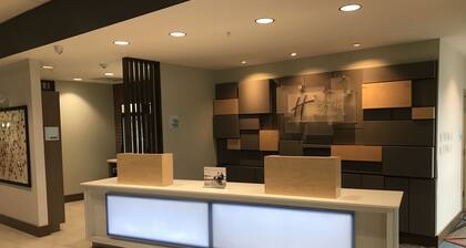 Holiday Inn Express & Suites Greenville SE - Simpsonville by IHG