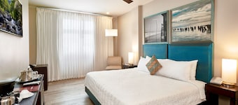 R Hotel Kingston