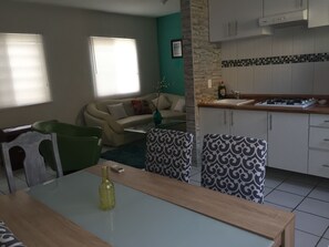 Luxury Apartment | In-room dining