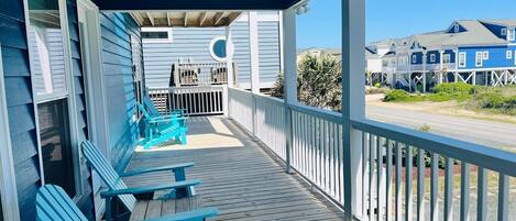House, 4 Bedrooms | Property grounds