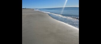 Toadally Relaxin' 2 Bedroom Home by RedAwning