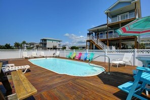 House, 5 Bedrooms | Pool