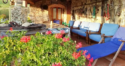 Stone Farmhouse in Chianti Hill between Florence, Siena private veranda and lake