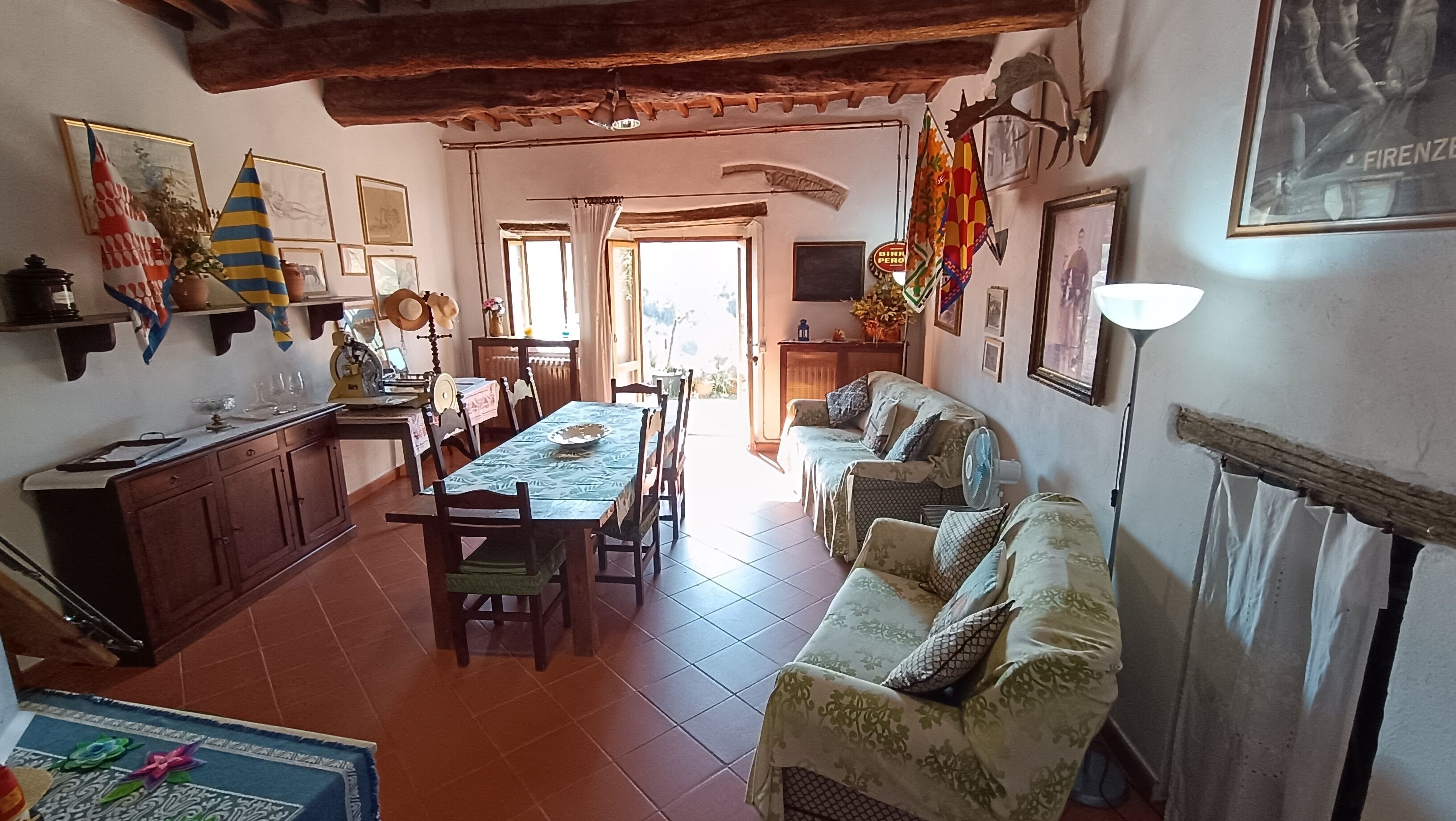 مدفأة، كُتُب