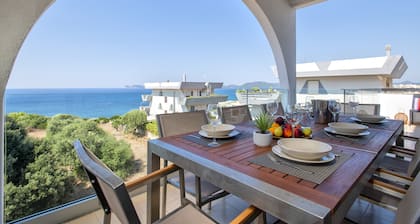 Alghero on the sea. Penthouse with incredible view and covered verandas for 9 people