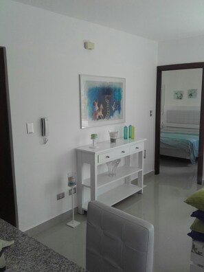 1 bedroom, Internet, bed sheets, wheelchair access