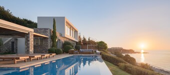 Boutique Villa Thalassa, next to the sea, infinity pool
