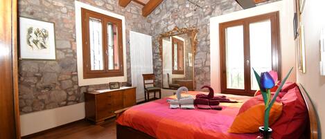 2 habitaciones y caja de seguridad en la habitación