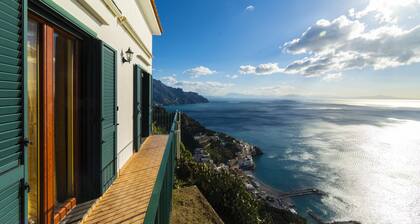 Amalfi's Holiday House: Infinity!
