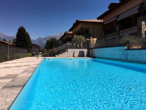 The extra-large pool, home view