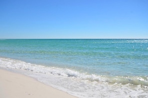 Condo, 1 habitación | Playa | Playa en los alrededores