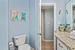 Condo, 2 Bedrooms | Bathroom | Bathtub, towels, shampoo