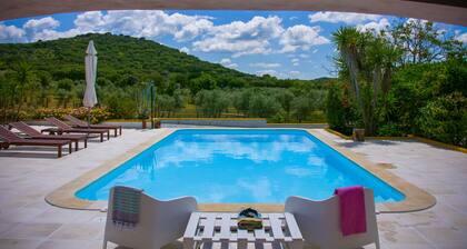 Farmhouse @Casas de Santa Rita - Family size with astonishing views to castle