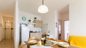 Fridge, highchair