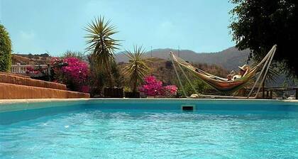 Delightful 2-bedroom bungalow 'Vinuela', sleeps 4, in country holiday complex