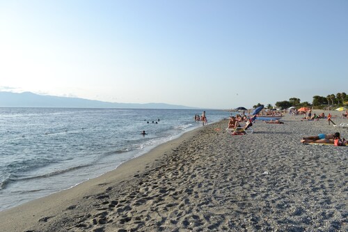 Villa Virginia - Holiday home with garden and swimming pool in Reggio Calabria