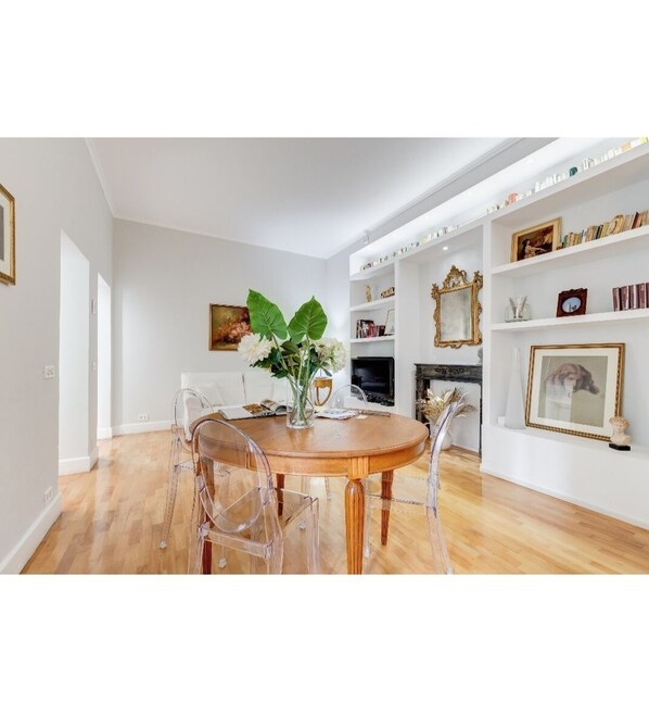 تناول الطعام