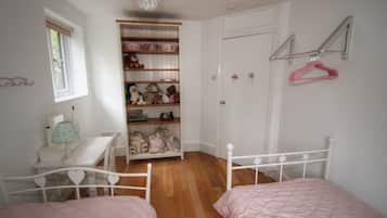 4 habitaciones, wifi gratis y ropa de cama