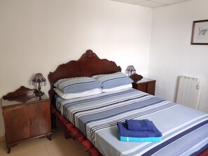 5 makuuhuonetta, silitysrauta/-lauta, vauvan matkasänky, ilmainen Wi-Fi