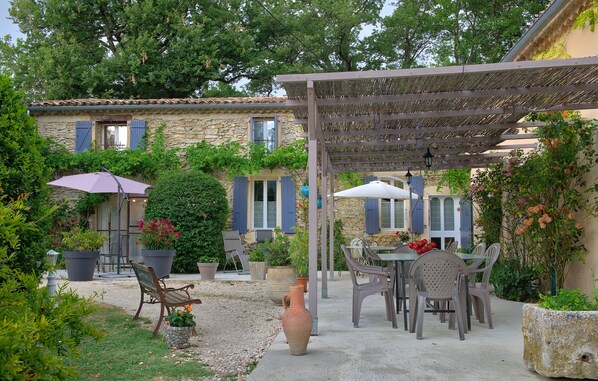 Restauration extérieure