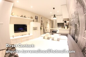 1 habitación, tabla de planchar con plancha, wifi gratis y ropa de cama