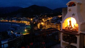 Property grounds - Amazing panoramic terrace in Castel di Tusa - air conditioning & wi-fi (Tusa (me))