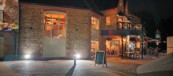 Canalside Chic – Your London Escape Starts Here! WIFI and Airport Transfers