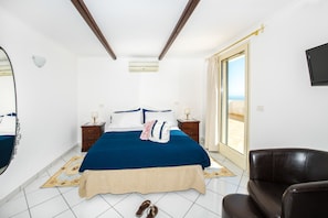 2 chambres, coffres-forts dans les chambres, chambres insonorisées