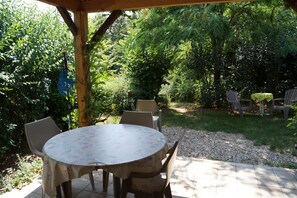 Outdoor dining - house / villa - 2 rooms - 2/4 persons (Joannas)