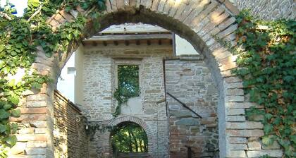 Antico Borgo Le Torricelle, medieval settlement with mosaic-pool, 3 (2+1)