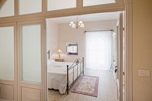 1 chambre, fer et planche à repasser, Wi-Fi gratuit, draps fournis