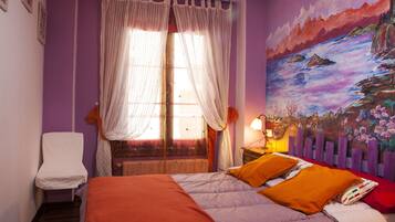 1 slaapkamer, een bureau, een strijkplank/strijkijzer, gratis wifi