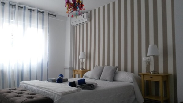 3 soverom, strykejern/-brett, wi-fi og sengetøy