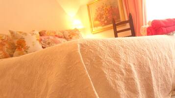 1 soverom, strykejern/-brett og sengetøy