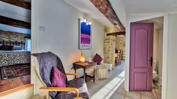 1 makuuhuone, silitysrauta/-lauta, Wi-Fi, vuodevaatteet