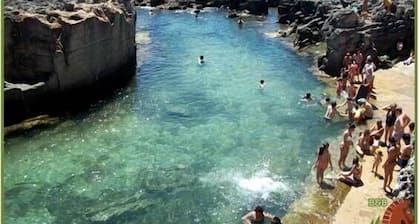 BLUE SUITE COTTAGE ON THE SEA IN THE CREEK SWIMMING POOL (shared)