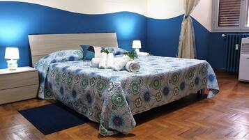 3 bedrooms, in-room safe, iron/ironing board, free WiFi