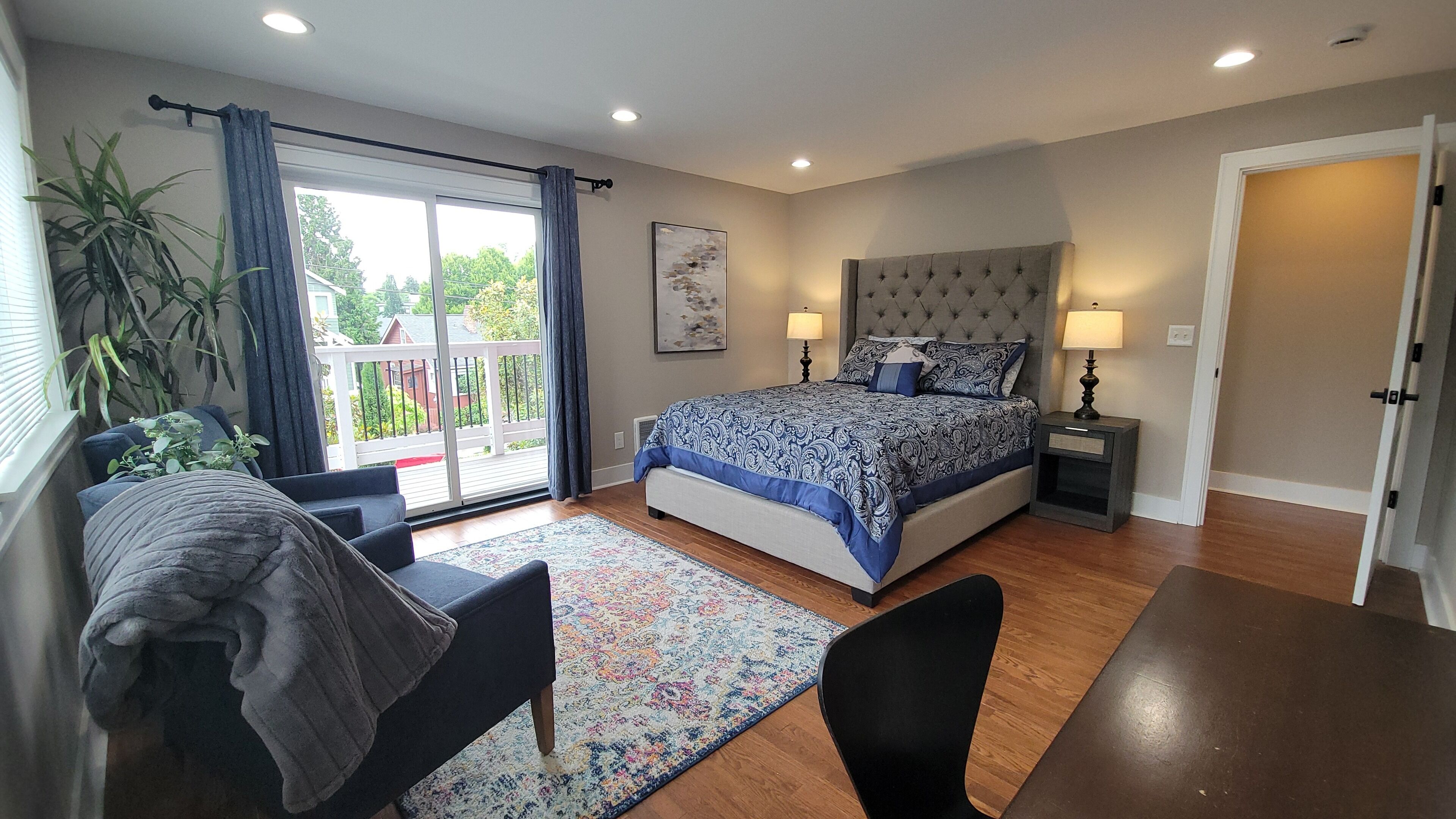 8 habitaciones, tabla de planchar con plancha y wifi gratis 