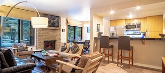 SV139 - Walk to Lifts & Town - Hot Tub & Pool