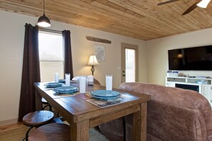 Dining - BattleVista Smart Home - Hot Tub- Fire Pit (Chickamauga)