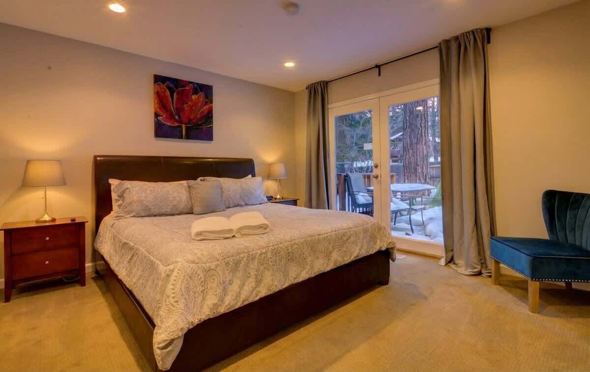 3 chambres, fer et planche à repasser, Wi-Fi, draps fournis