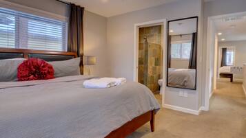 3 chambres, fer et planche à repasser, Wi-Fi, draps fournis