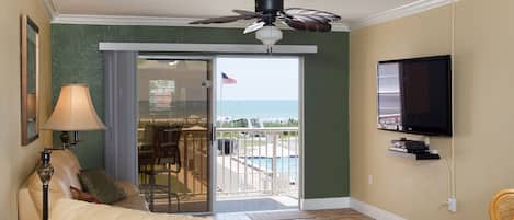 Smart TV, DVD player