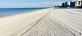 Newly Renovated 1 BR Madeira Beach Cottage