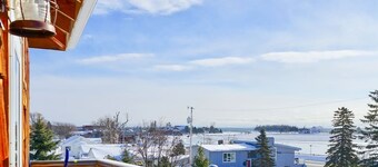 The Lighthouse. unique lodging overlooking the harbor. Sauna special!