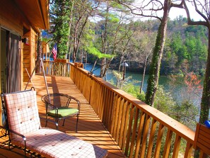 Terrace/patio - Lakefront cabin in mountains, 1 mi away from skiing/tubing! (Sapphire)