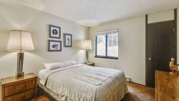 2 bedrooms, free WiFi, bed sheets